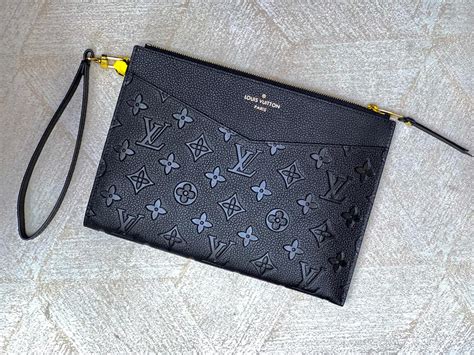 louis vuitton daily pouch replica